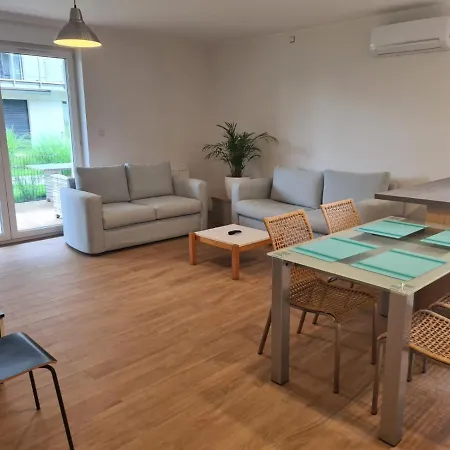 Apartmán Marina Green Ilawa - Widok Na Jezioro, Ogrodek Z Tarasem, Klima, Parking, 6 Lozek