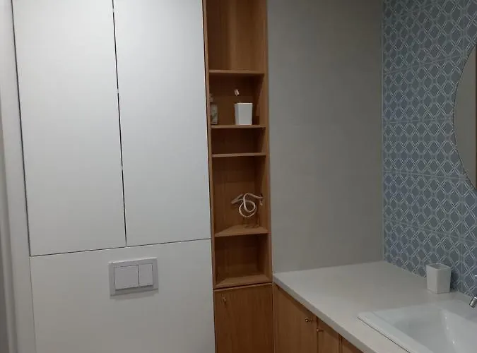 Marina - Widok Na Jezioro, Ogrodek Z Tarasem, Parking, Nawet 6 Lozek אילאווה